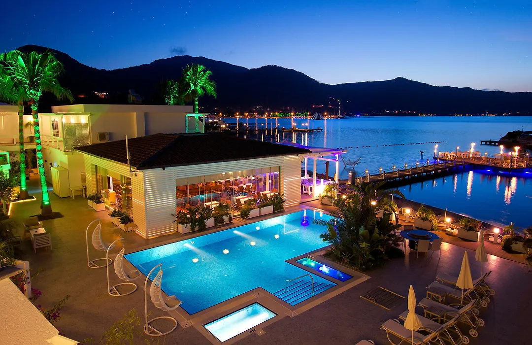 Poseidon Boutique Hotel And Yacht Club Selimiye-1